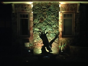 uplighting-bronze-eagle-statue-cool-hue-1024x768